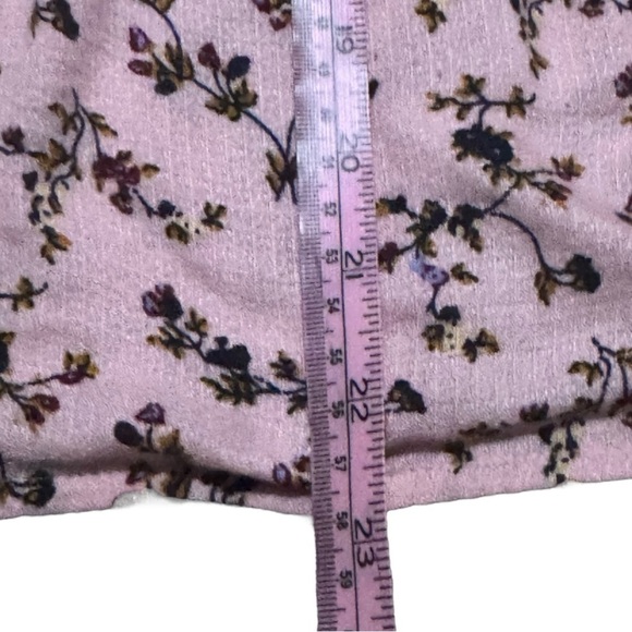 Lucky Brand Pink and Black Floral V-Neck Top with Flowing Sleeves Size S - Picture 10 of 12